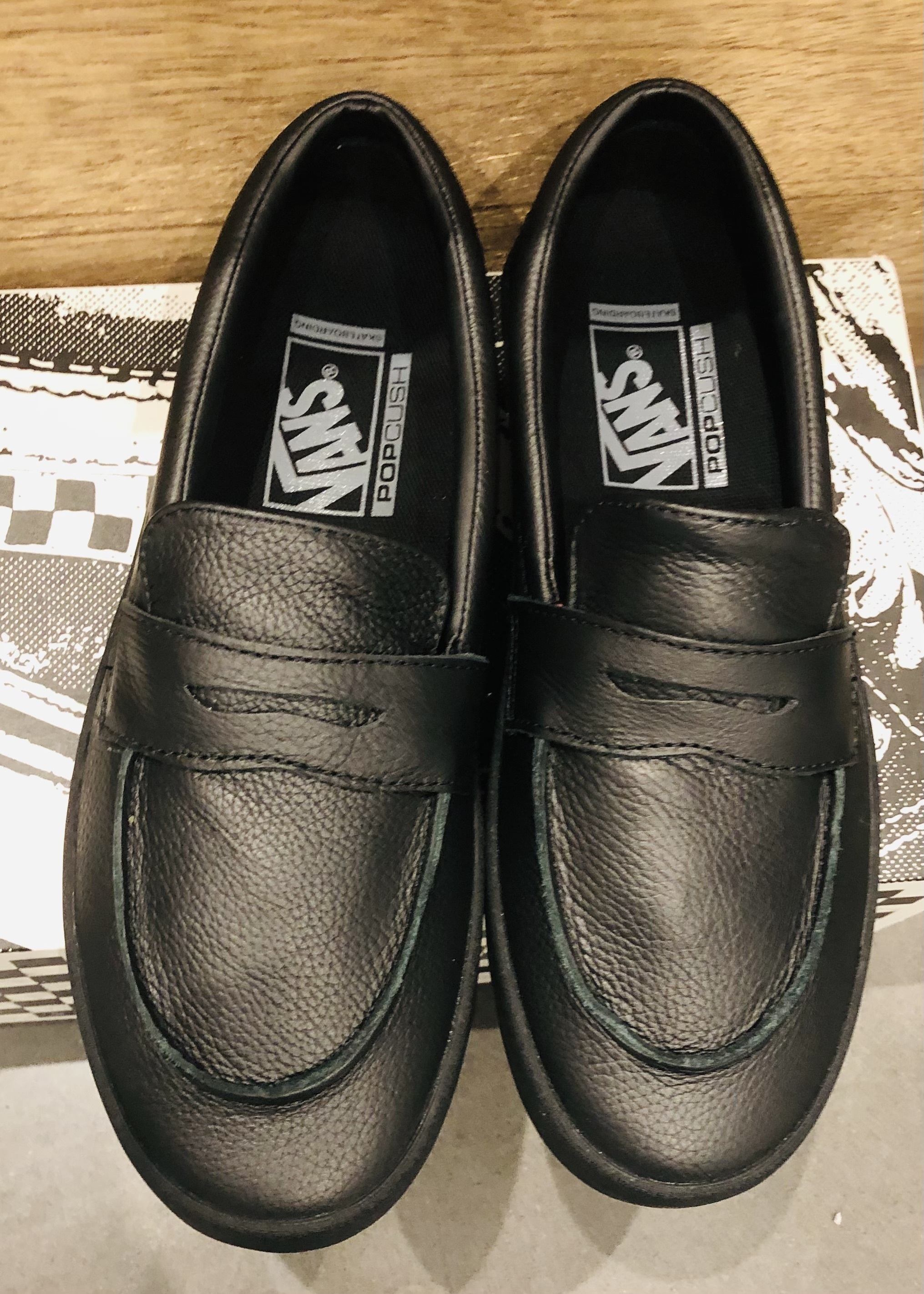 人気《VANS》SKATE LOAFER 本革ローファー