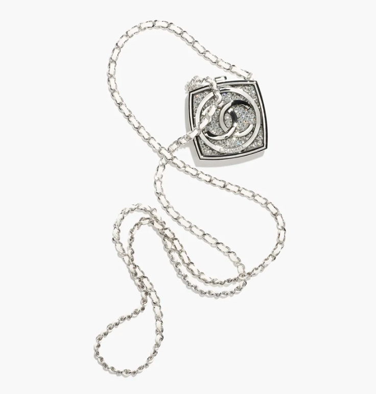 ★スッキリデザインで上品に【 CHANEL 】ネックレス ☆スッキリデザインで上品に【 CHANEL 】ネックレス