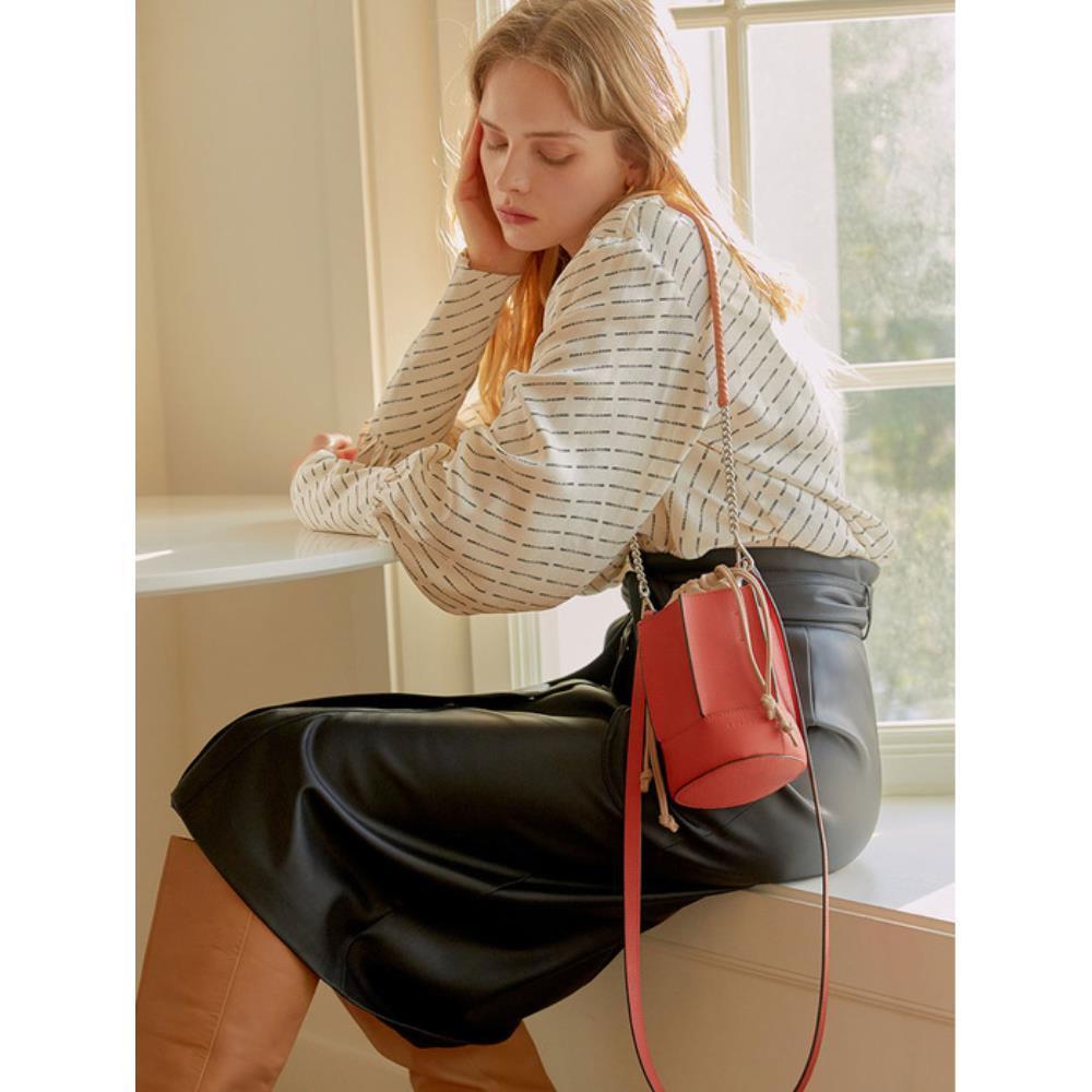 ★LOEUVRE★ Sac de Lumiere Mini FA0SB020BV