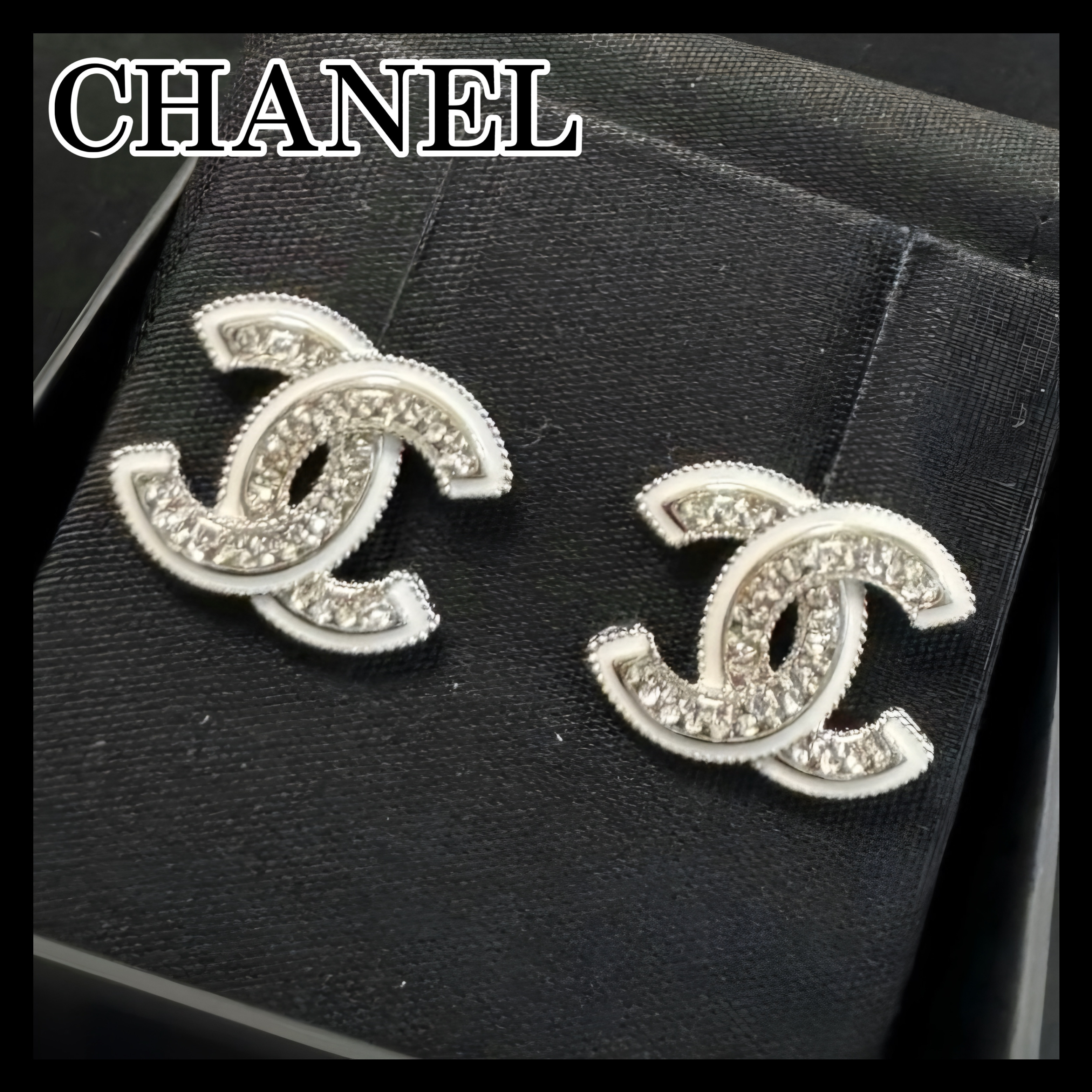 《キラキラと光るビジューの高級感♪》25C限定★CHANEL ピアス