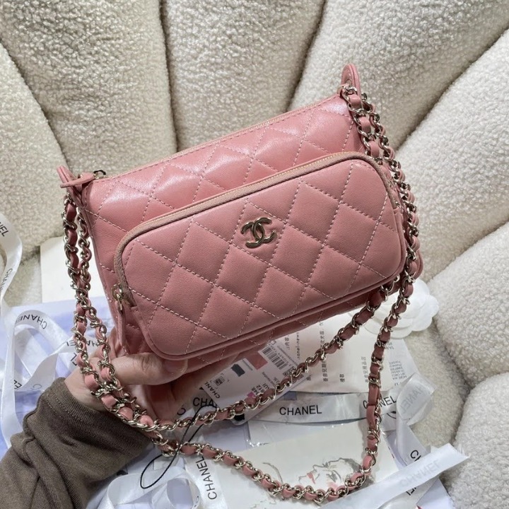 新しい季節 大人気♪4色展開】CHANEL チェーン クラッチ バレエ