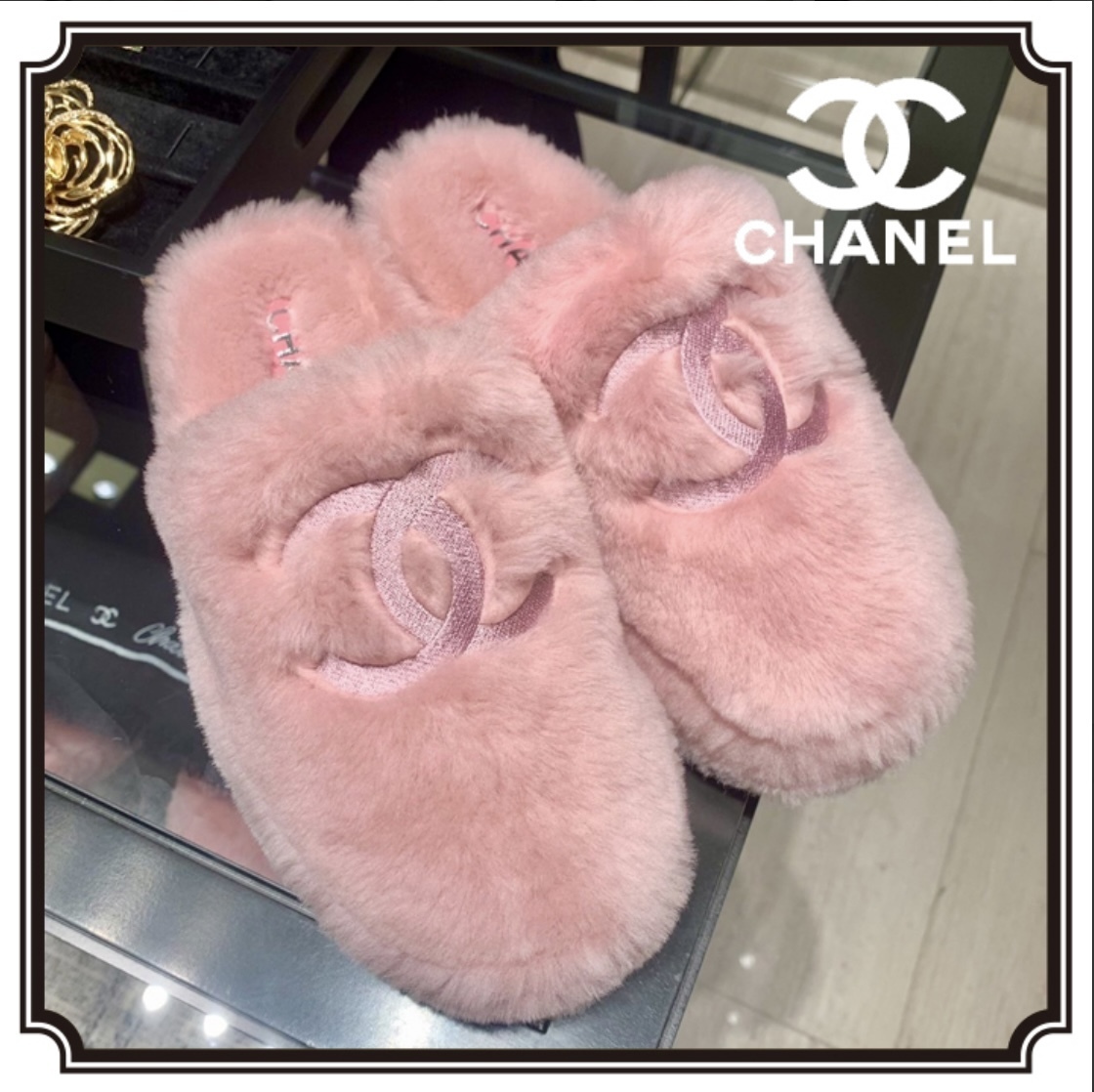 【もこもこバッグとセット♡】CHANEL スリッポン国内発送