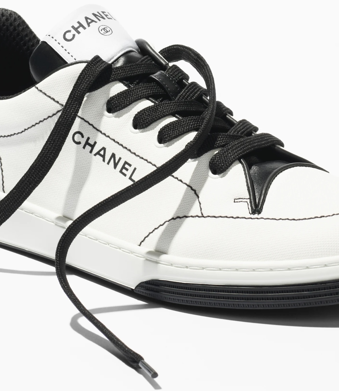 《カジュアルに決めたいならコレ♪》25C限定★CHANEL スニーカー