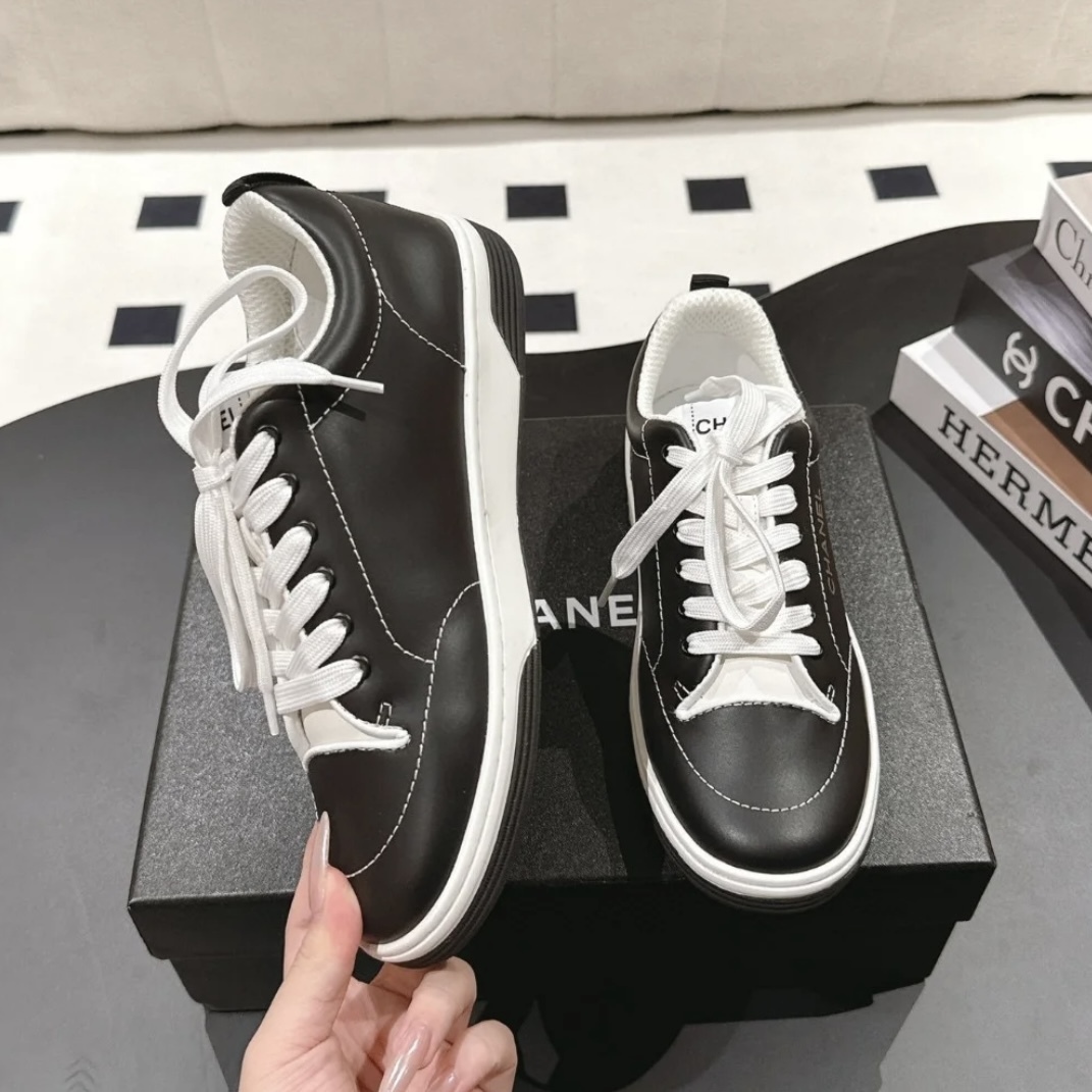 《カジュアルに決めたいならコレ♪》25C限定★CHANEL スニーカー