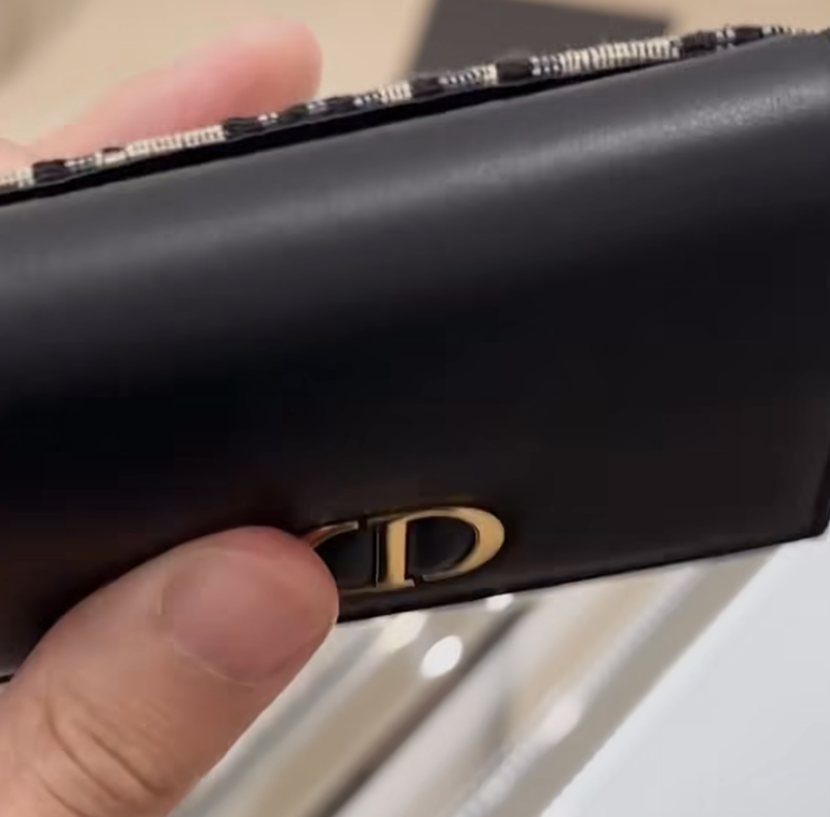 コンパクトサイズ♪】30 Montaigne Veronia ウォレット (Dior
