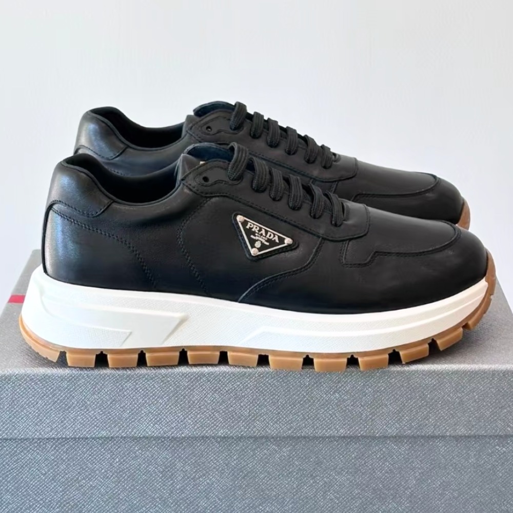 《高級感抜群/デイリーに》【PRADA】Prax 01 レザー スニーカー