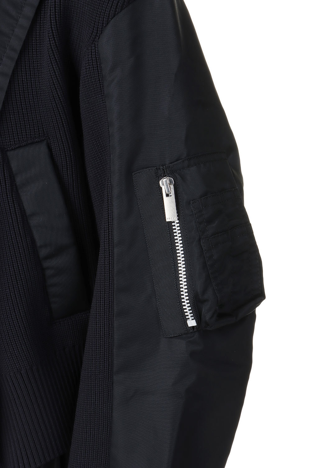 益若つばさ愛用《 Sacai 》Nylon Twill x Knit Blouson