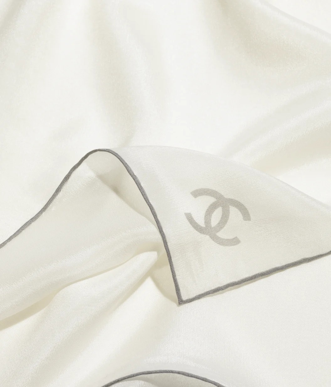 《25C》あなたはどう使う？♪【CHANEL】シャネル バンダナ