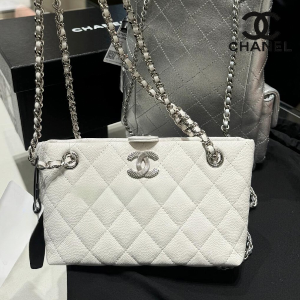 【クラシカルでお洒落♪】CHANEL★チェーンクラッチバッグ