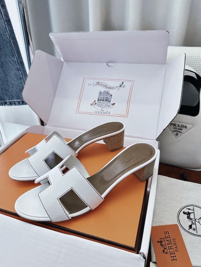 大人キレイ♪【 HERMES 】エルメス オアジス サンダル (HERMES