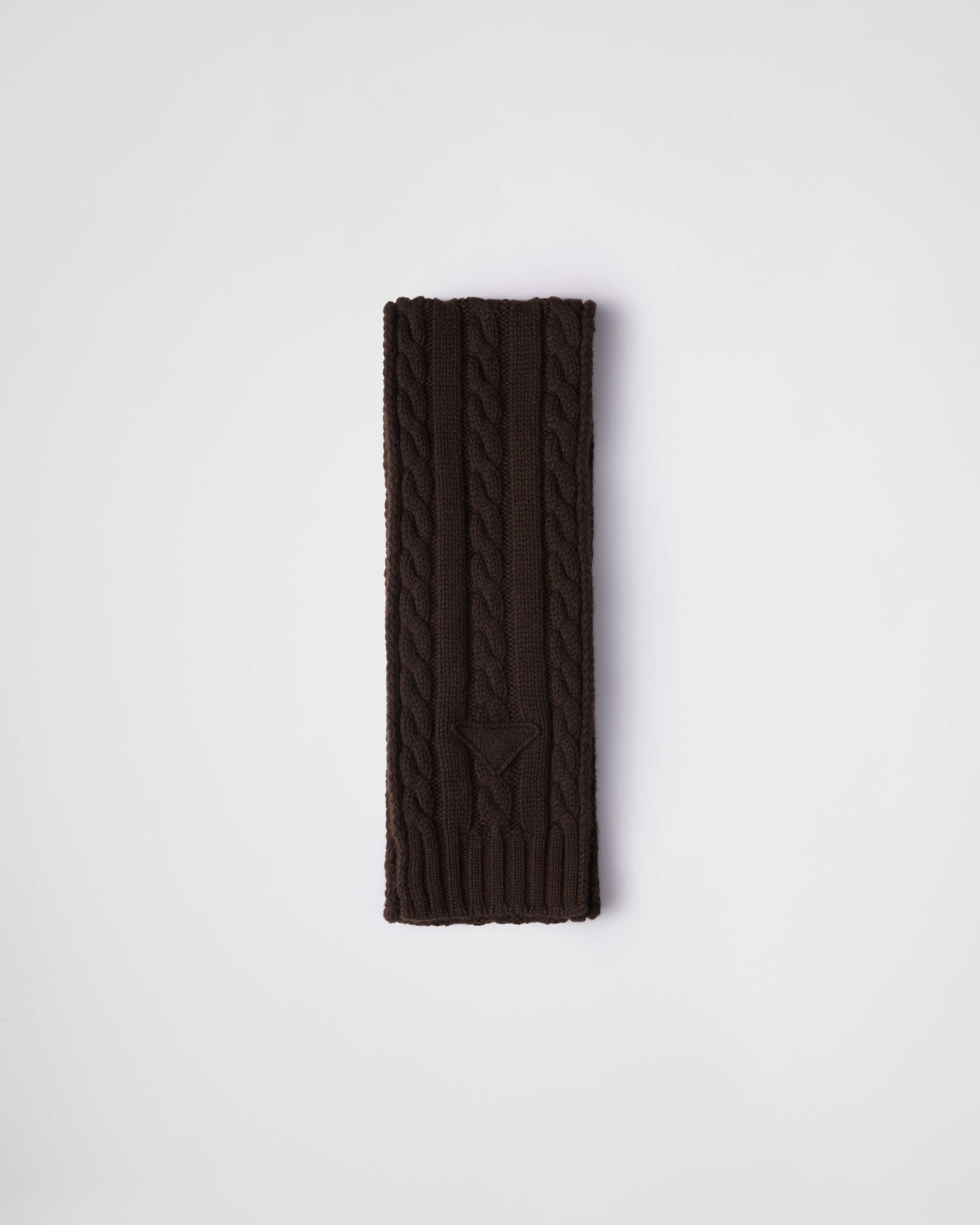 【日本入手困難】プラダ Double cashmere scarf マフラー 日本入手困難】プラダ Cashmere scarf マフラー ファッション