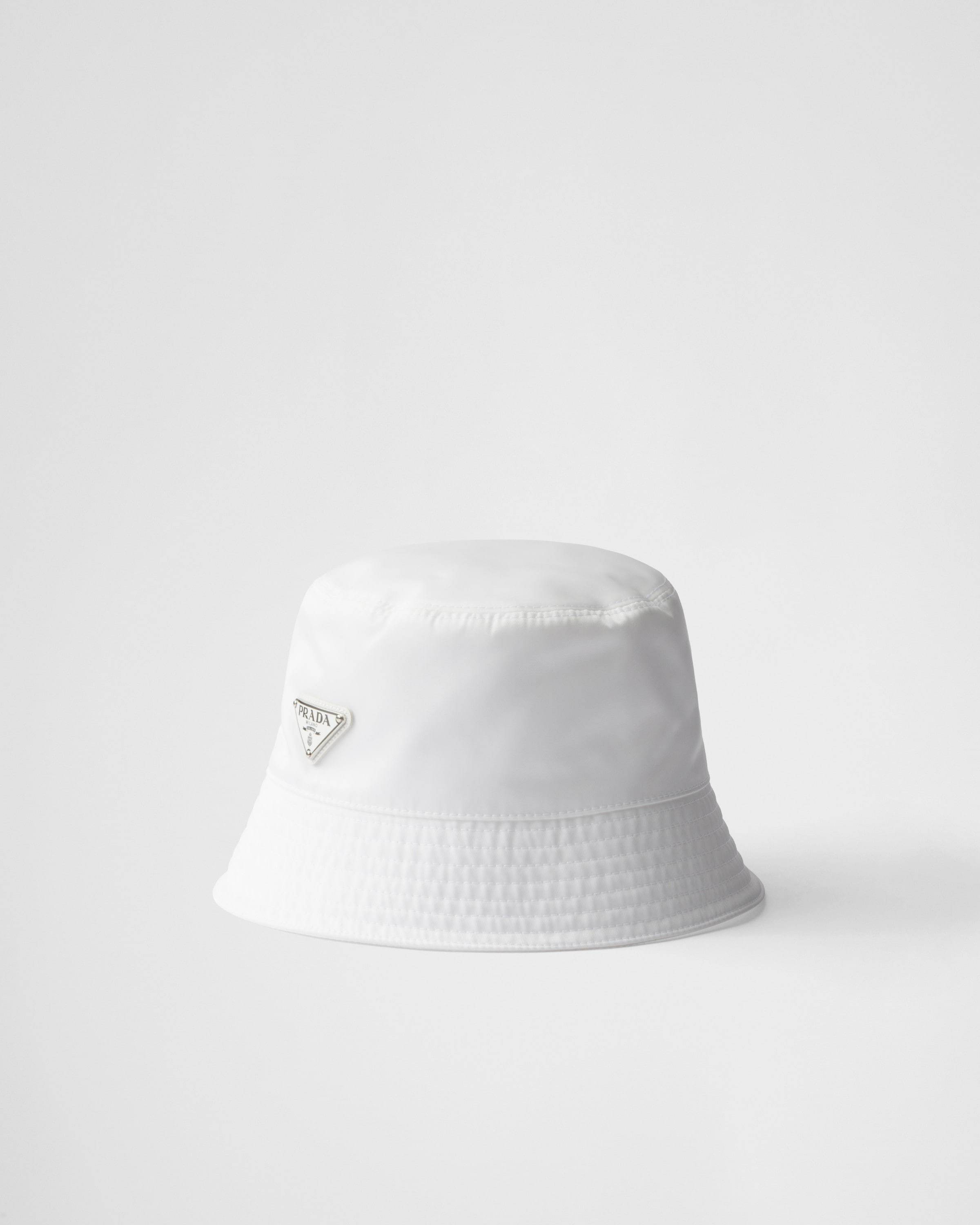 【日本入手困難】プラダ Re-Nylon bucket hat ハット