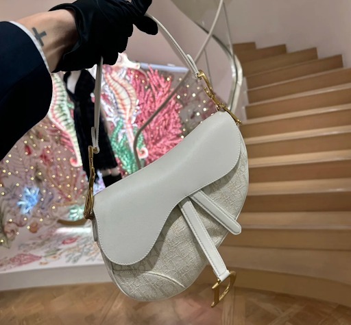 《上品なデザイン♡》DIOR Saddle バッグ