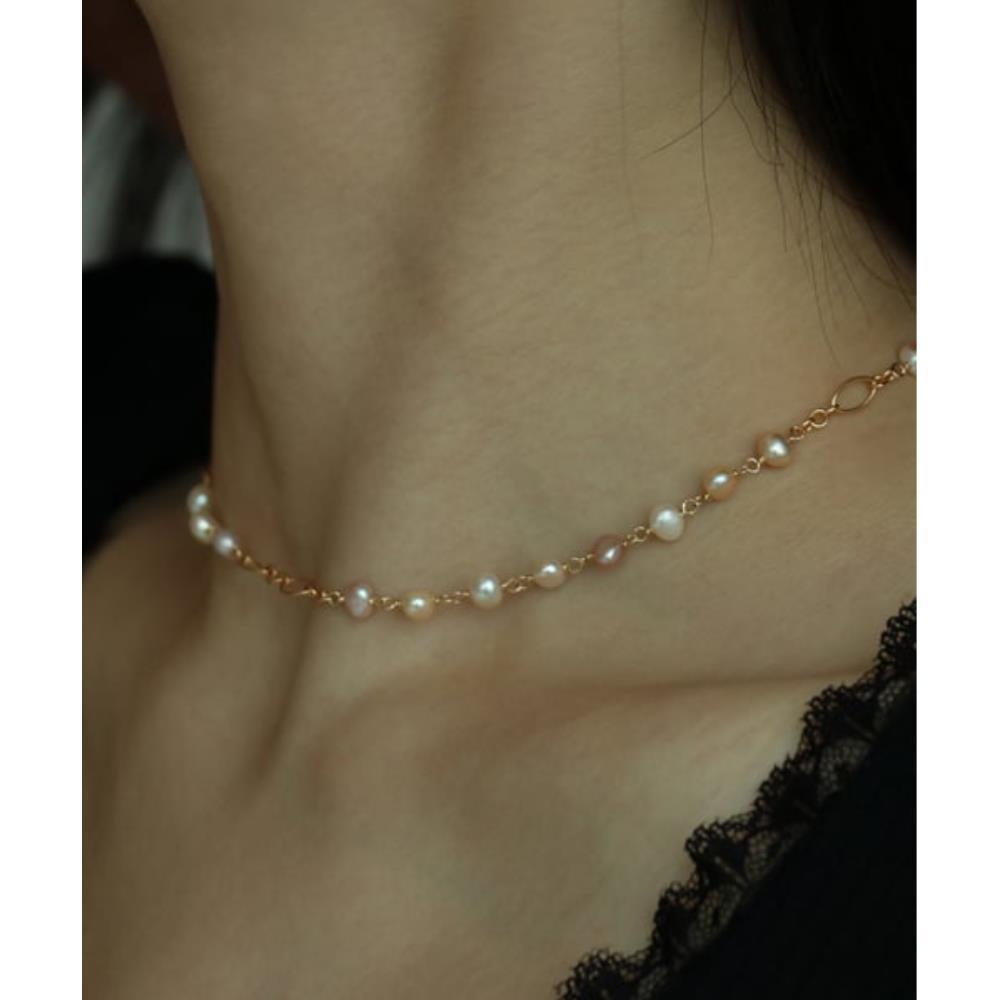 ブレスレット LESS IS MORE baby baroque pearl necklace