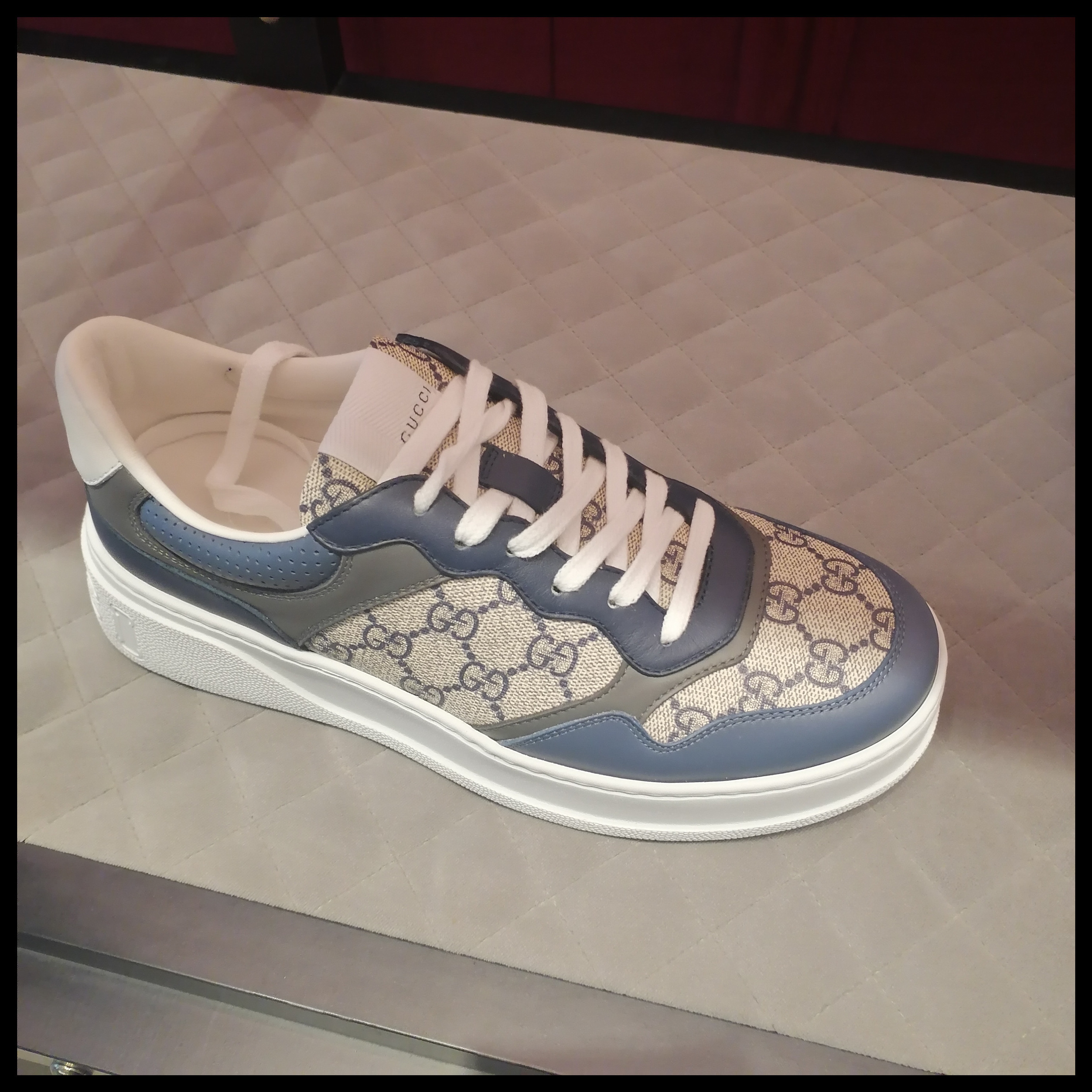 ◆GUCCI◆ GG スニーカー ベージュ ＆ ブルー