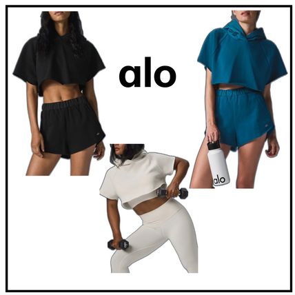 クロップド丈 ALO Yoga(アロー) パーカー・フーディ(レディース