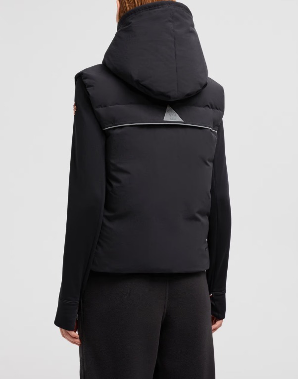 MONCLER GRENOBLE 2024/25秋冬 フード付きダウンベスト AROLLA MONCLER GRENOBLE 2024/25秋冬 フード付きダウンベスト AROLLA