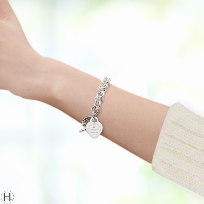 Tiffany & Co ダイヤモンド入りハートブレスレット_ミディアム