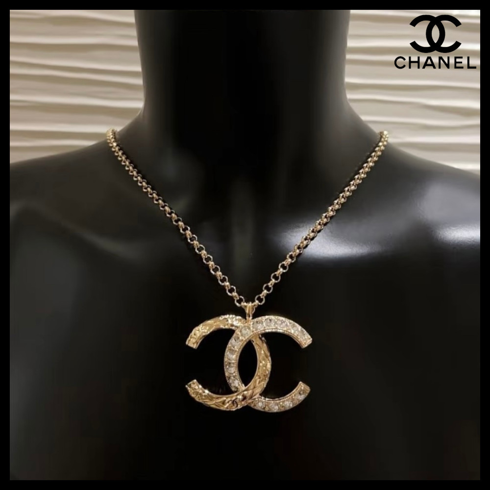 【華やかな存在感】CHANEL ネックレス エレガント エレガント！顔まわりが華やかに♪】CHANEL チョーカー パール