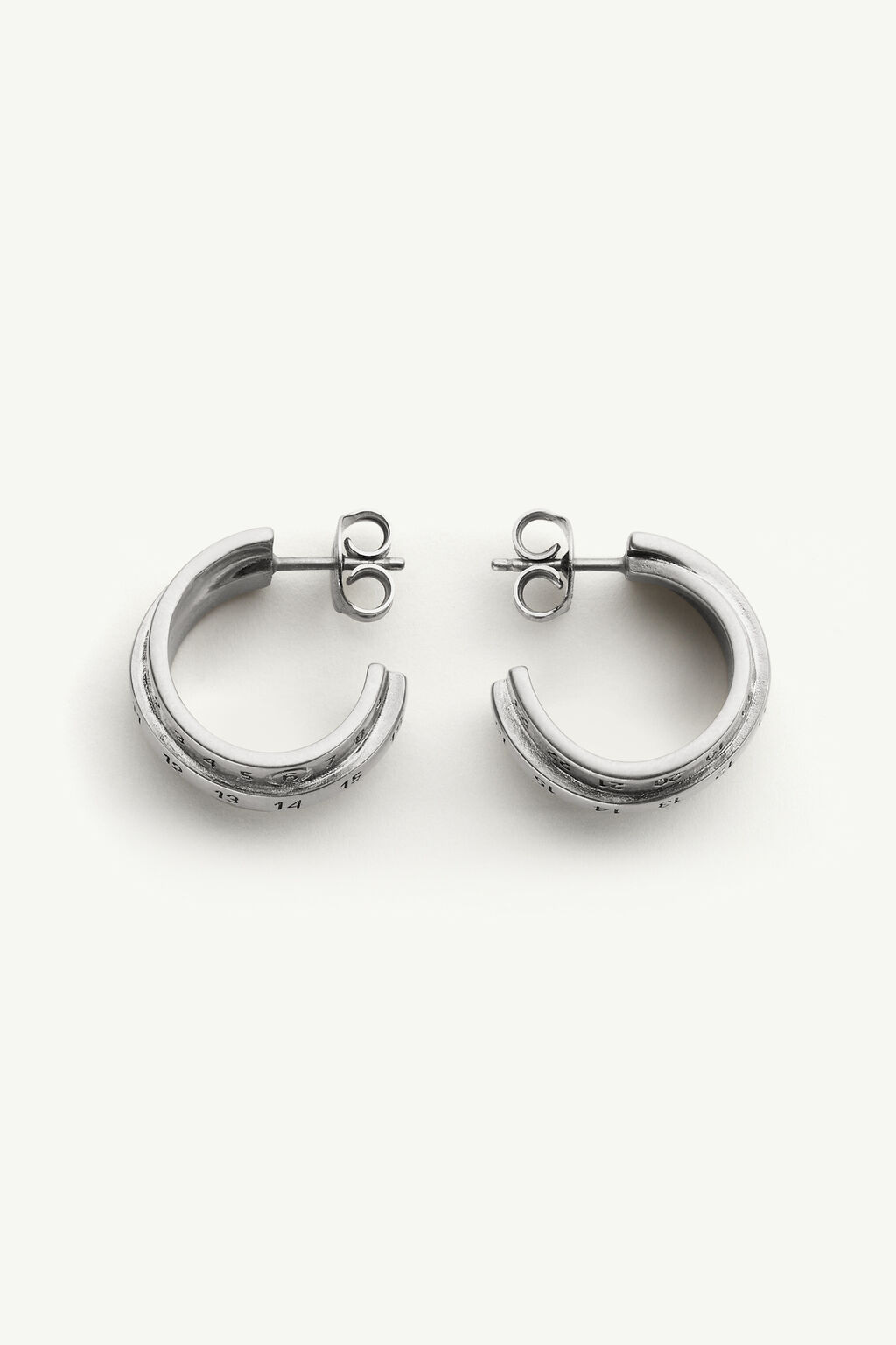 MM6 Maison Margiela お洒落 人気 Numeric ピアス