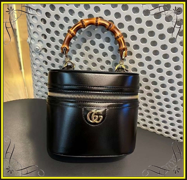 【GUCCI】グッチ ミニバンブー ショルダーバッグ