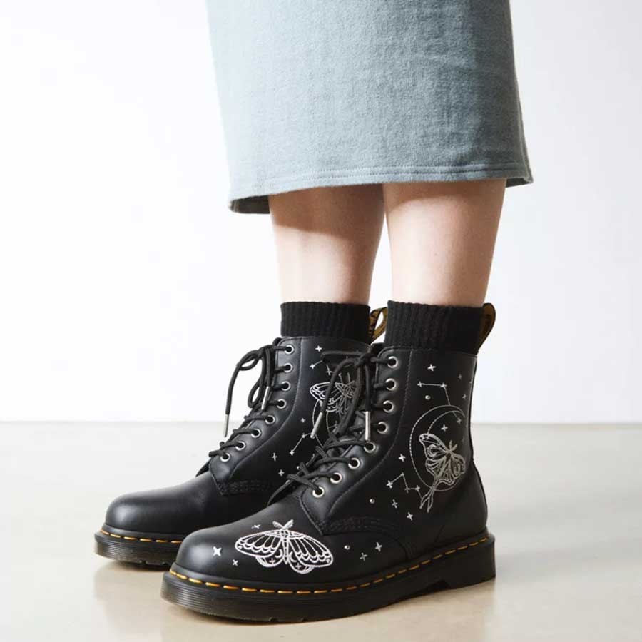 Dr Martens★1460 CELESTIAL MOTH EMBROIDERED★8ホール