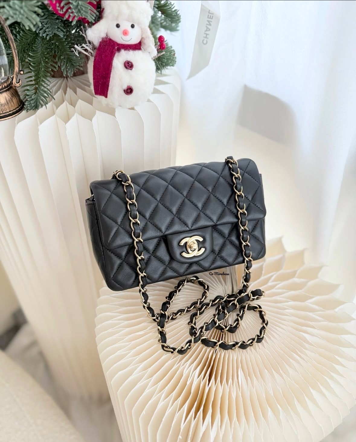 ☆春色グリーンが爽やか☆ CHANEL ミニ クラシック ハンドバッグ ミニ クラシック ハンドバッグ、ラムスキン、グリーン