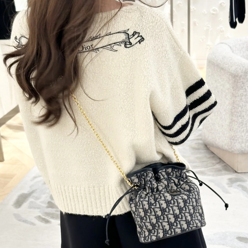 【'25秋の新作アイテム♪】 30 Montaigne ミニ バケットバッグ 25 Cruise NEW】Dior_women/30 Montaigne Mini バケットバッグ