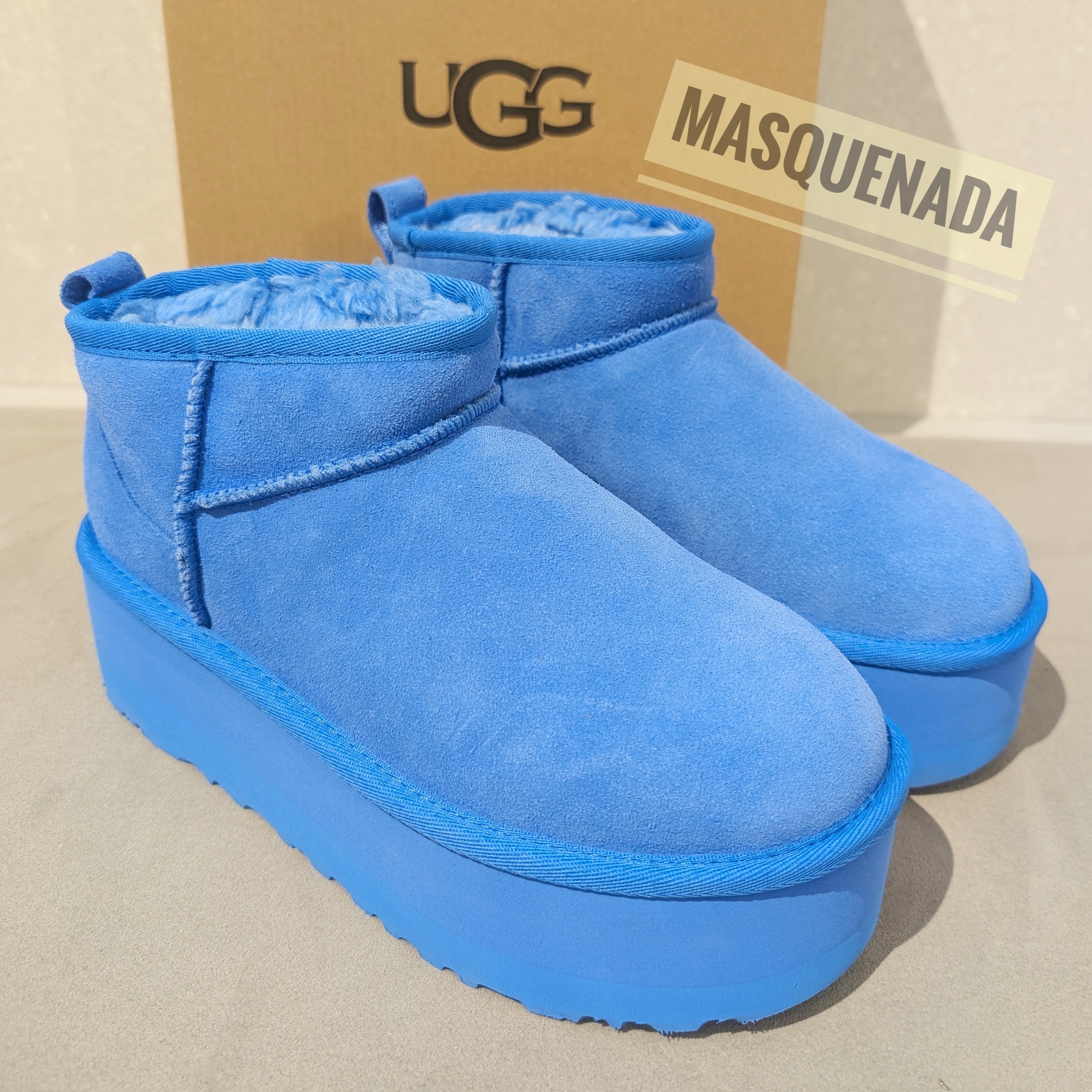 人気！！国内即発送☆UGG Classic Ultra Mini Platform