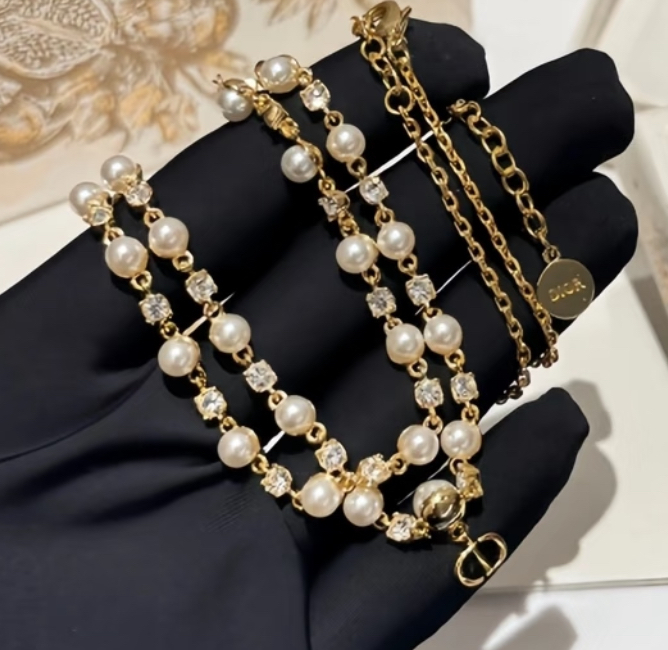 国内発送【上品モダンな2連】Dior Petit CD Treasure ネックレス
