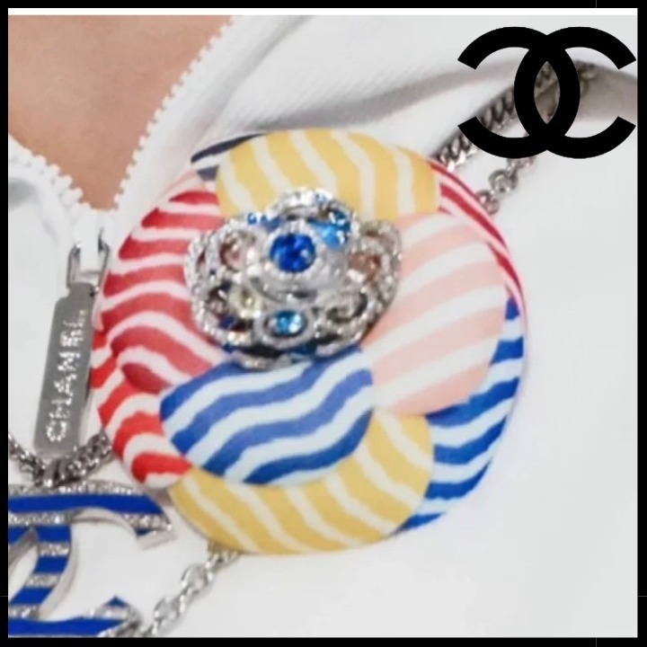 《コーデのアクセントに★》CHANEL カメリア