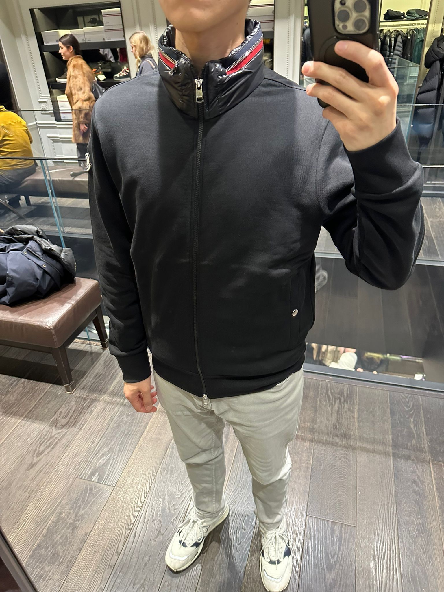 ★【MONCLER】メンズ★Felpa con cappuccio e zip★ パーカー アウトレット【MONCLER】 FELPA CON ZIP パーカー フーディー