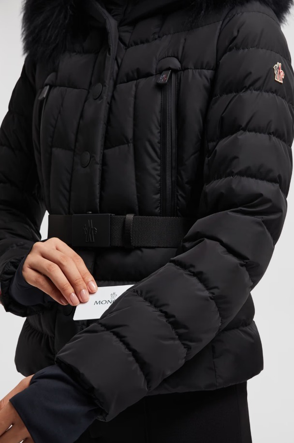 MONCLER GRENOBLE 2024春夏新作 ライトダウンシャケット AVERAU MONCLER GRENOBLE 2024春夏新作 ライトダウンシャケット AVERAU