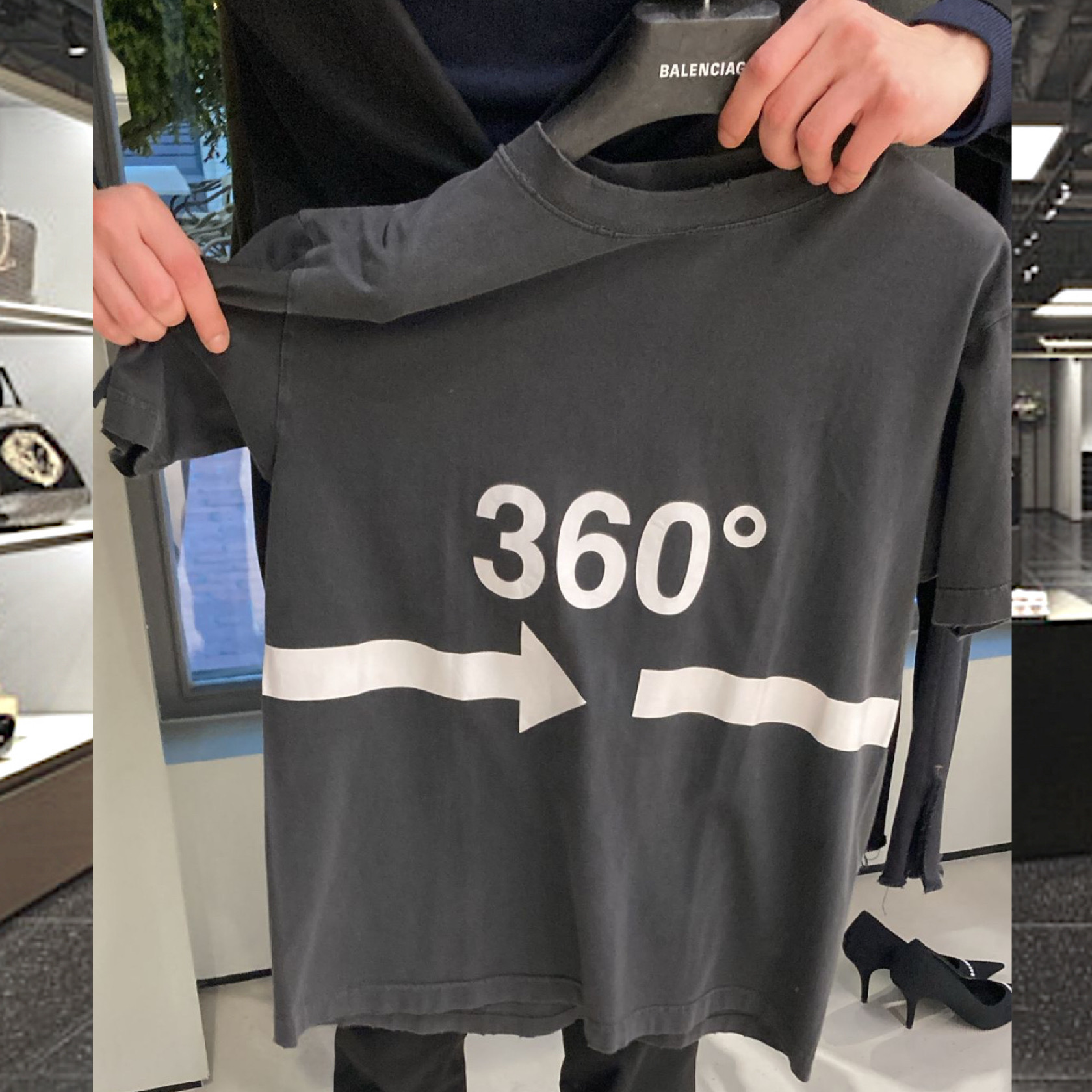 直営店☆BALENCIAGA☆ SALE!オシャレ♪360° Tシャツ