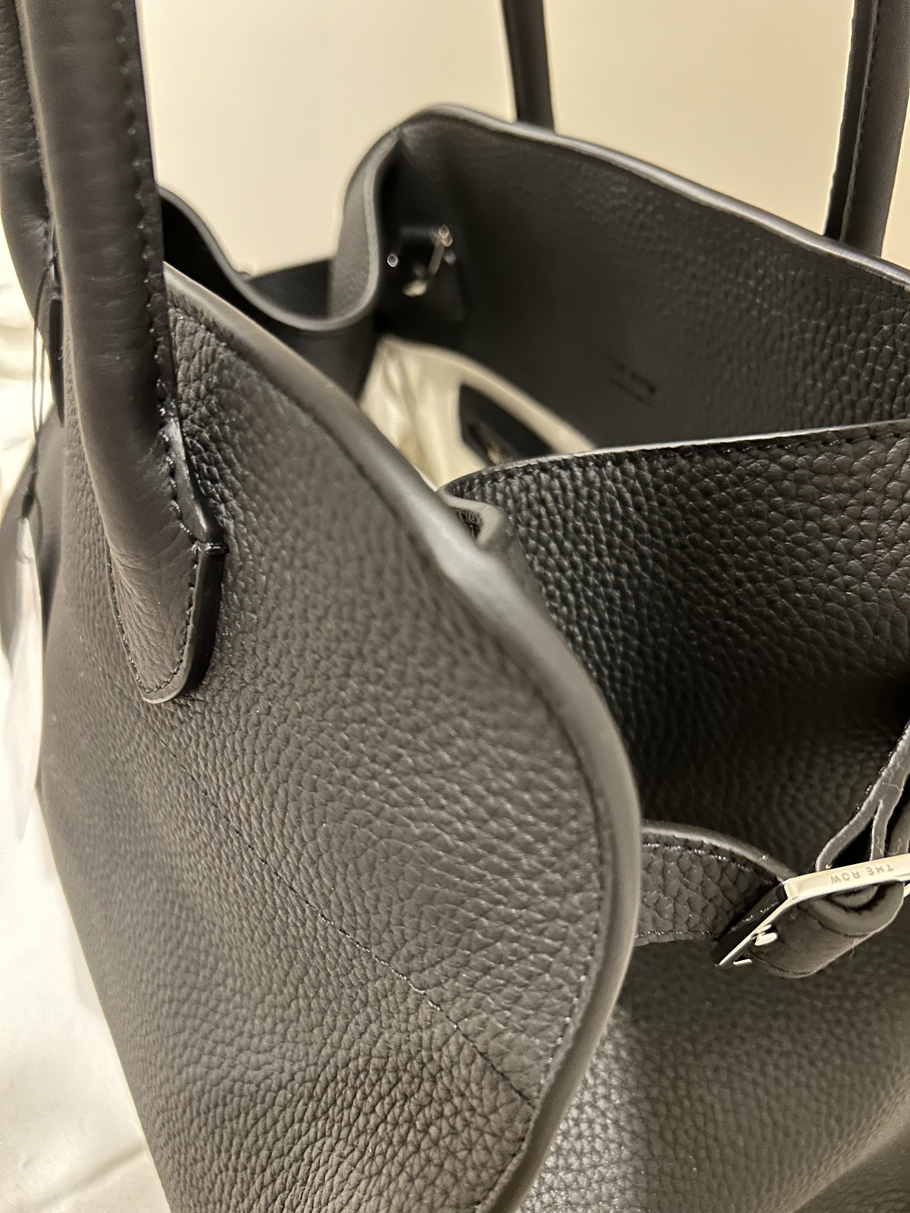 【THE ROW】soft MARGAUX 12 マルゴー 予約受付中 THE ROW】soft MARGAUX 12 マルゴー 予約受付中 (The Row/トート