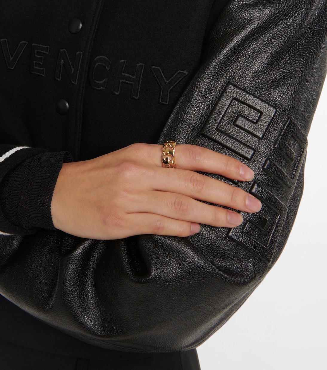 【GIVENCHY】G チェーン リング ゴールデンイエロー GIVENCHY】G チェーン リング ゴールデンイエロー (GIVENCHY