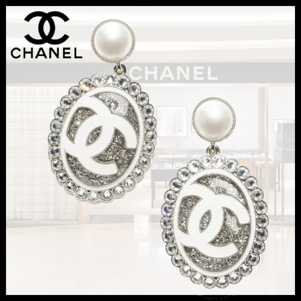 【ワンポイントで存在感を放つ♪】CHANEL ピアス