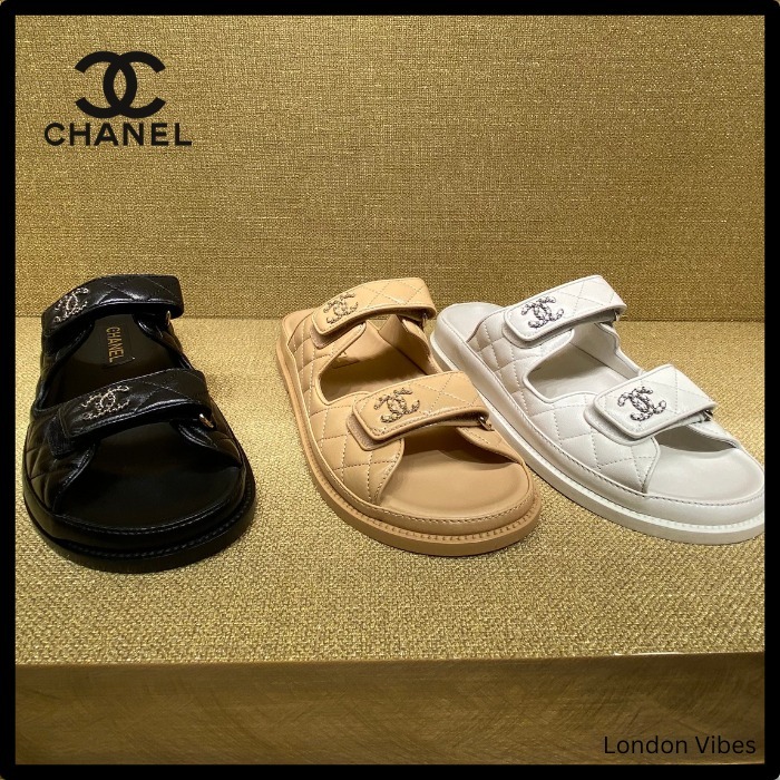 入手困難 売り切れ前に！CHANEL サンダル マトラッセ CCロゴ