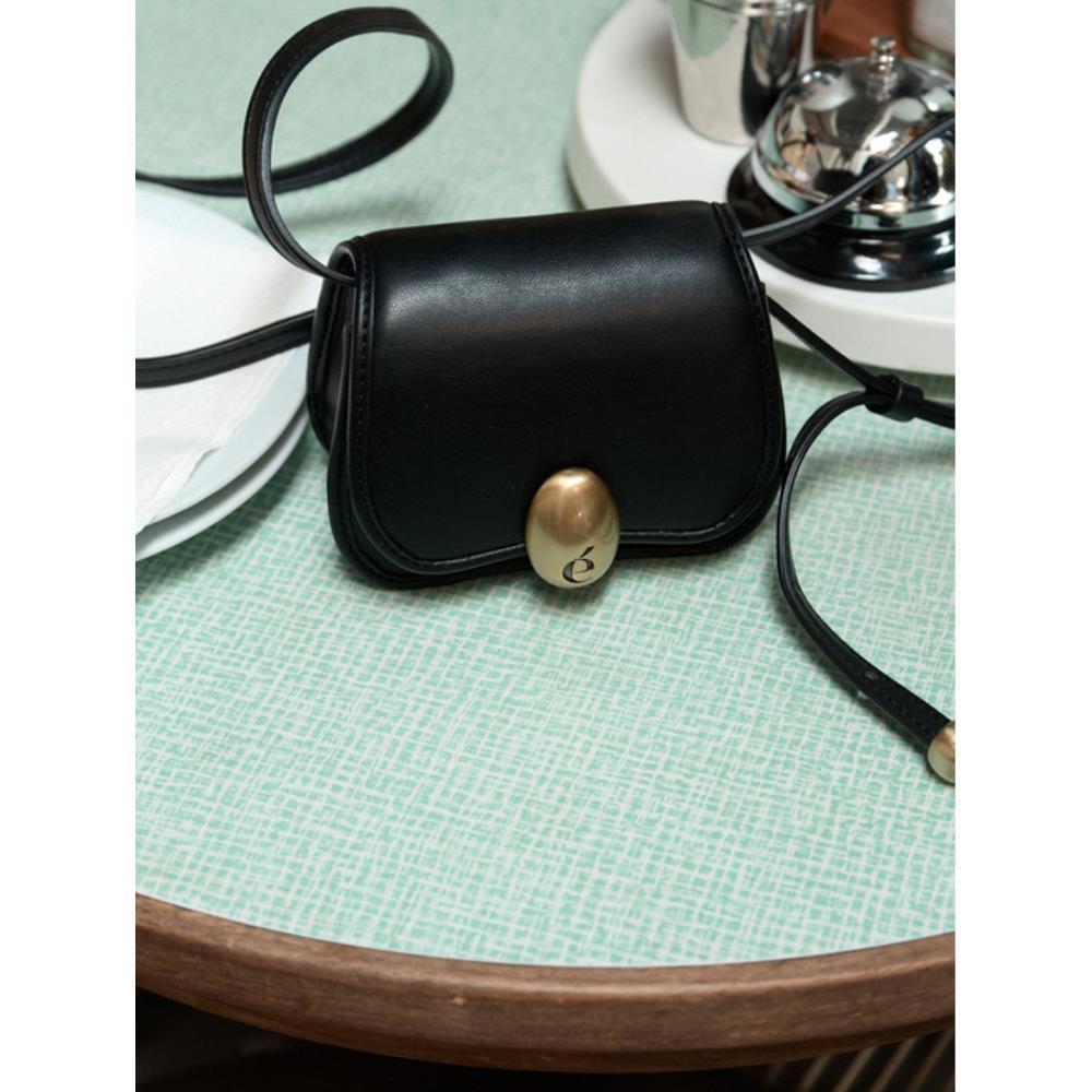 ショルダーバッグ・ポシェット Archivepke Egg wallet bag_2color
