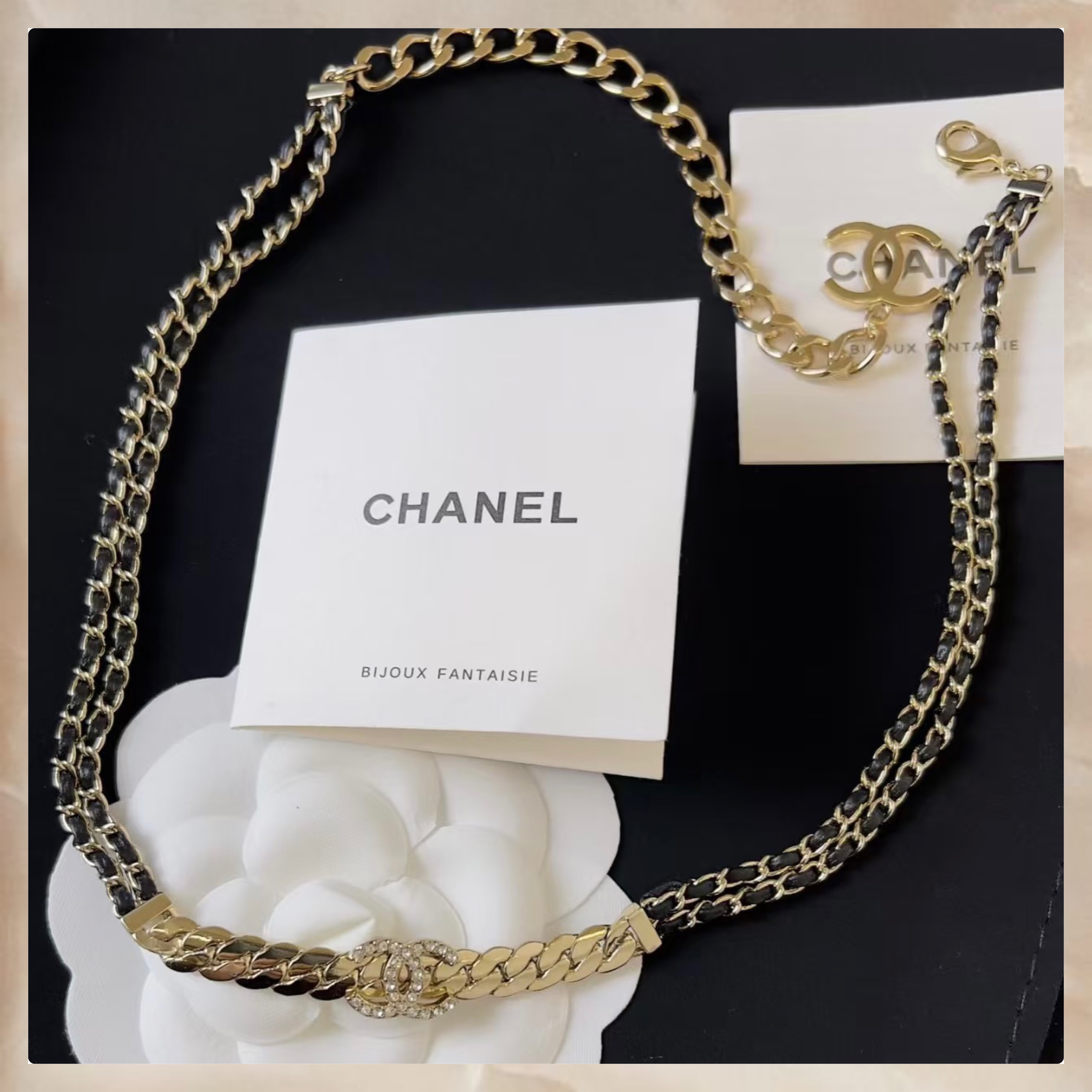 エレガント【CHANEL】クリスタル CCロゴ ゴールド ネックレス