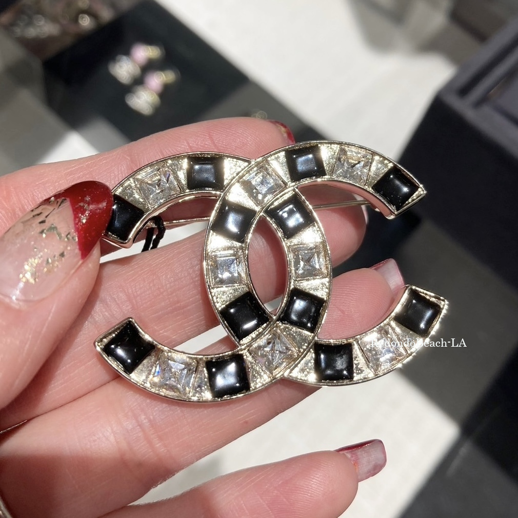 【ジャケットに輝きをON】★CHANEL★ブローチ★25C限定 ジャケットに輝きをON】☆CHANEL☆ブローチ☆25C限定