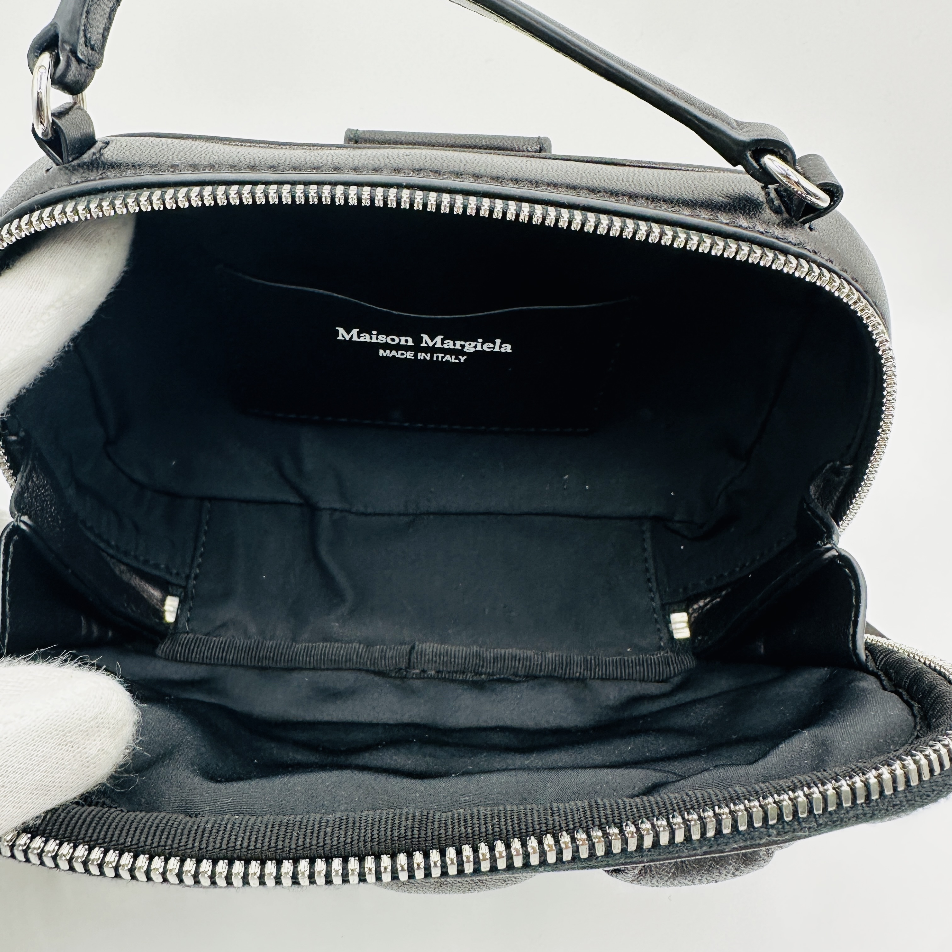 Maison Margiela：グラムスラム エンブロイダリー カメラバッグ 三越伊勢丹 | Maison Margiela/メゾン マルジェラ_Women通販