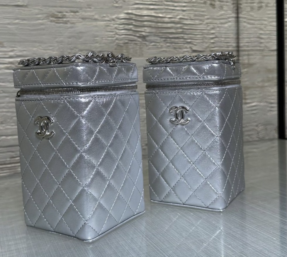 《可愛い♡》CHANEL バニティバッグ メタリック