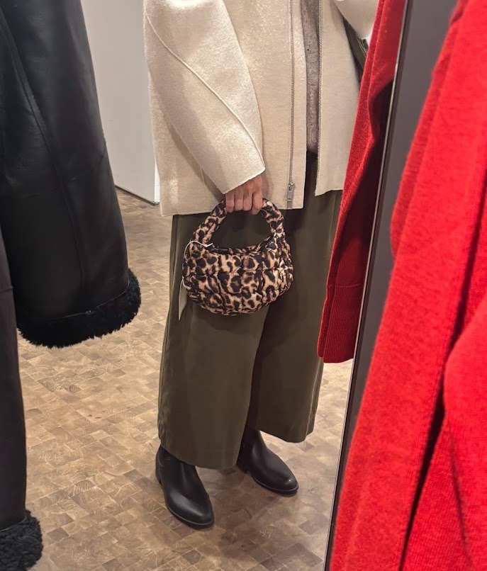 “COS” QUILTED MICRO BAG Ecru