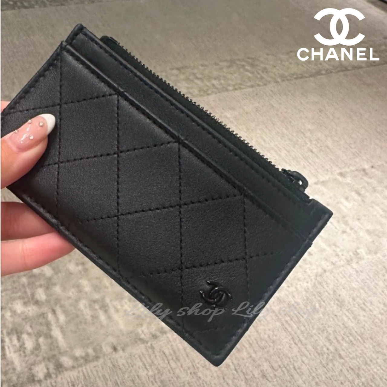 【薄くて持ち運びやすい◎】CHANEL フラグメントケース