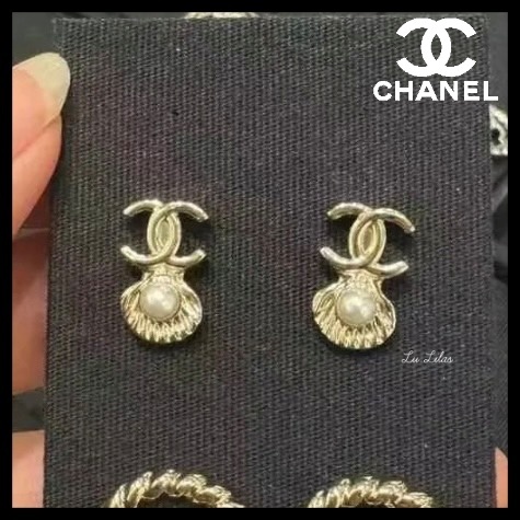 【貝殻モチーフがかわいい♡】CHANEL ピアス