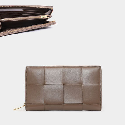 現地価格セール BOTTEGA VENETA(ボッテガヴェネタ) 長財布
