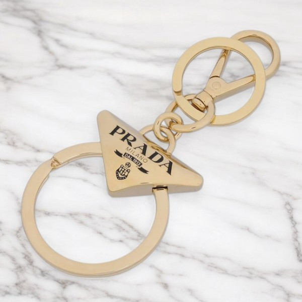 半額以下で買えるクーポン特集 PRADA】 プラダ メタル キーリング 小物