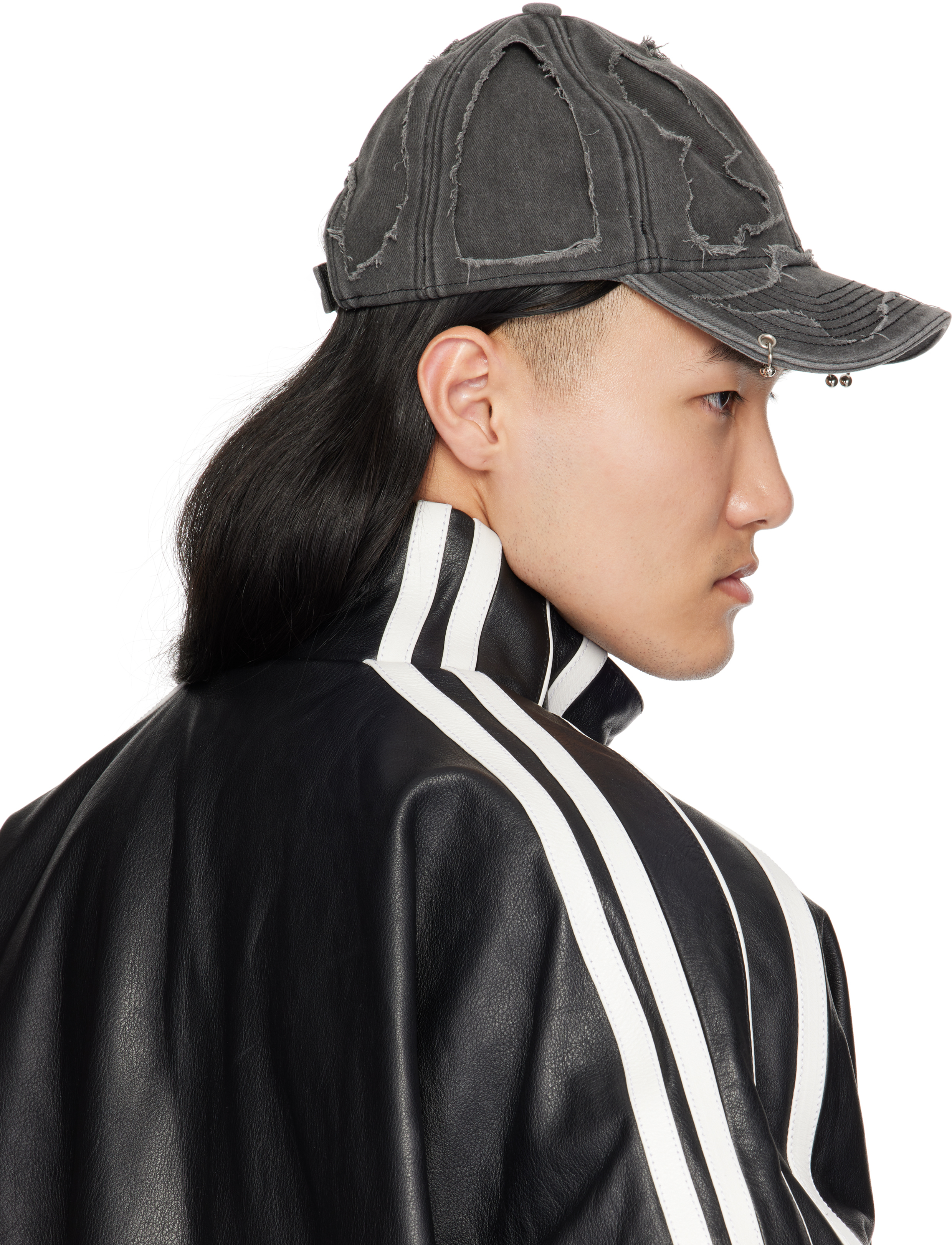 2025年新作 関税込み】VETEMENTS ブラック キャップ ロゴ デストロイド 帽子