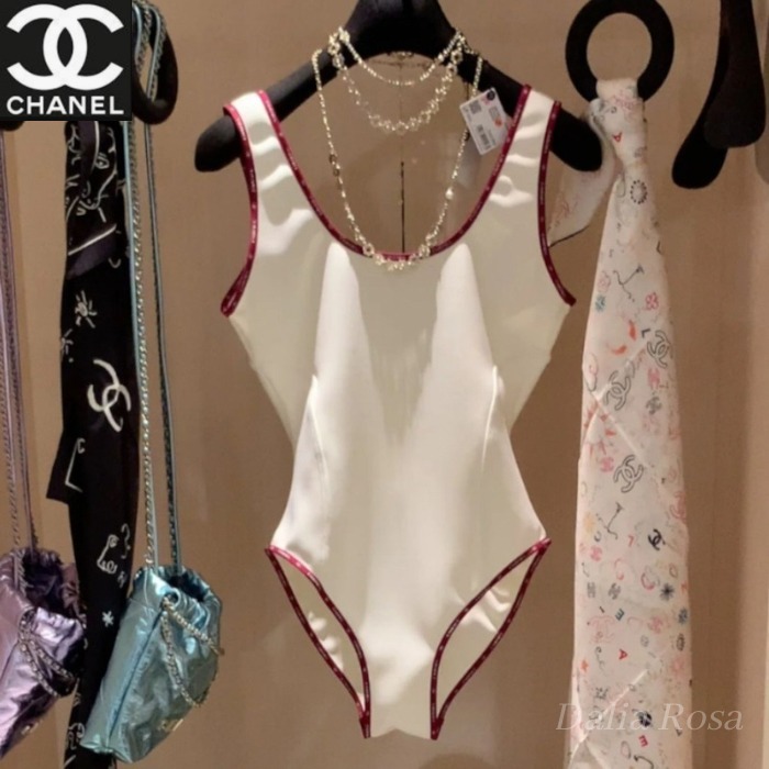 美しいフォルム♡【CHANEL】 スイムウェア ワンピース